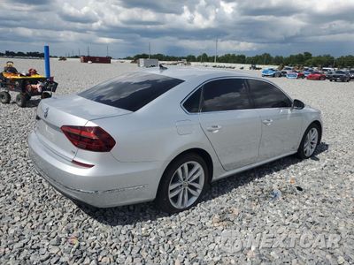 Trzecie zdjęcie samochodu z tyłu: 2018 VOLKSWAGEN PASSAT SE VIN:1VWBA7A35JC003478 - miniatura