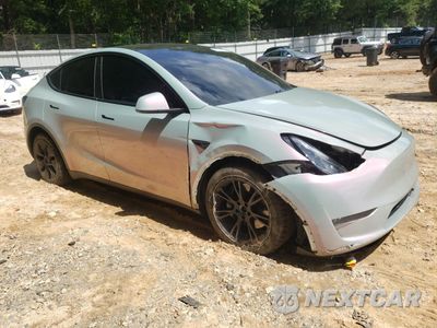 Czwarte zdjęcie samochodu z boku: 2023 TESLA MODEL Y VIN:7SAYGDEE8PA080783 - miniatura