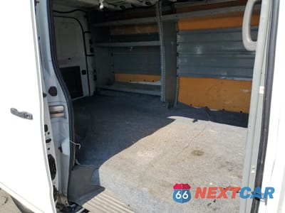 Zdjęcie 10 z 16 samochodu: 2016 NISSAN NV 1500 S VIN:1N6BF0KM8GN814091 - miniatura