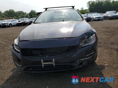 Piąte zdjęcie samochodu w środku: 2016 VOLVO V60 T5 PLATINUM VIN:YV140MEM3G1293492 - miniatura