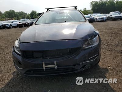 Piąte zdjęcie samochodu w środku: 2016 VOLVO V60 T5 PLATINUM VIN:YV140MEM3G1293492 - miniatura