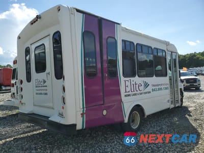 Czwarte zdjęcie samochodu z boku: 2017 FORD ECONOLINE E350 SUPER DUTY CUTAWAY VAN VIN:1FDEE3FS8HDC46084 - miniatura