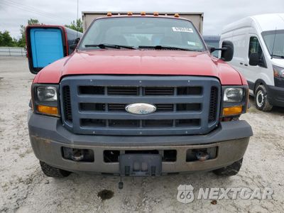 Piąte zdjęcie samochodu w środku: 2006 FORD F550 SUPER DUTY VIN:1FDAF57P66EC01542 - miniatura