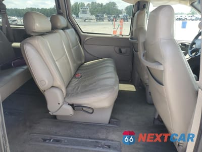Zdjęcie 11 z 15 samochodu: 2002 CHRYSLER TOWN & COUNTRY LX VIN:2C4GP44392R756649 - miniatura
