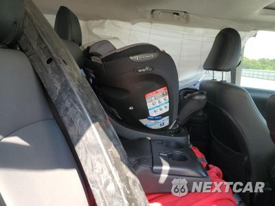 Zdjęcie 11 z 14 samochodu: 2020 TOYOTA 4RUNNER SR5/SR5 PREMIUM VIN:JTEBU5JR7L5752837 - miniatura