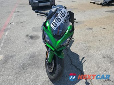 Drugie zdjęcie samochodu z przodu: 2023 KAWASAKI ZX1002 K VIN:JKBZXVK16PA031043 - miniatura