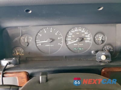 Zdjęcie 9 z 13 samochodu: 1997 JEEP GRAND CHEROKEE LIMITED VIN:1J4GZ78Y2VC746716 - miniatura
