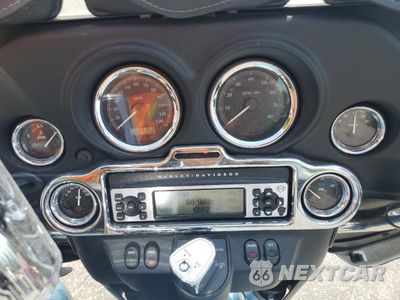 Zdjęcie 7 z 9 samochodu: 2008 HARLEY-DAVIDSON FLHTCUI VIN:1HD1FC4138Y683198 - miniatura