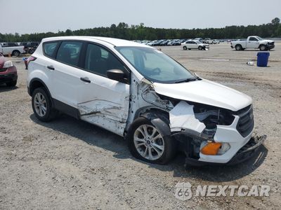 Czwarte zdjęcie samochodu z boku: 2017 FORD ESCAPE S VIN:1FMCU0F73HUC18326 - miniatura