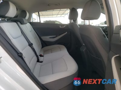 Zdjęcie 10 z 15 samochodu: 2022 HYUNDAI IONIQ BLUE VIN:KMHC65LC6NU275365 - miniatura