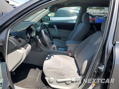 Zdjęcie 7 z 13 samochodu: 2012 TOYOTA HIGHLANDER BASE VIN:5TDZA3EHXCS024246 - miniatura
