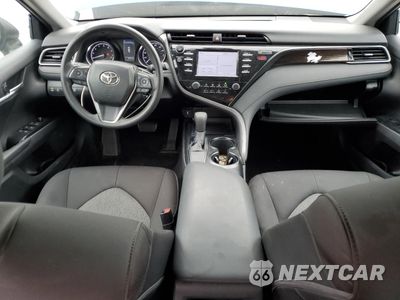 Zdjęcie 8 z 12 samochodu: 2019 TOYOTA CAMRY L VIN:4T1B11HK3KU182009 - miniatura