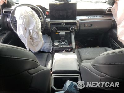 Zdjęcie 8 z 13 samochodu: 2024 TOYOTA TACOMA DOUBLE CAB VIN:3TMLB5JN1RM020721 - miniatura