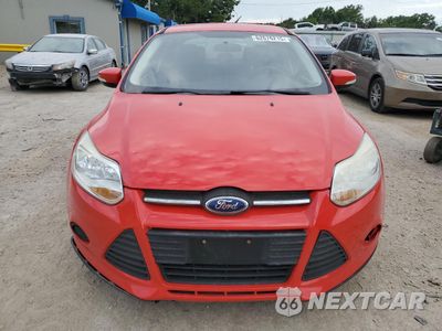 Piąte zdjęcie samochodu w środku: 2014 FORD FOCUS SE VIN:1FADP3F23EL284405 - miniatura