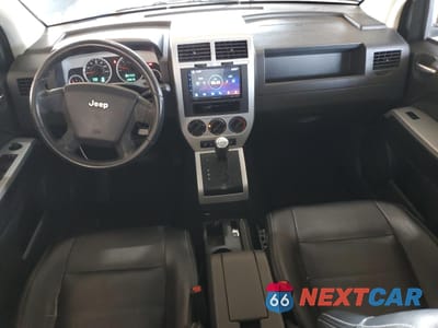 Zdjęcie 8 z 14 samochodu: 2008 JEEP COMPASS LIMITED VIN:1J8FF57W08D512175 - miniatura