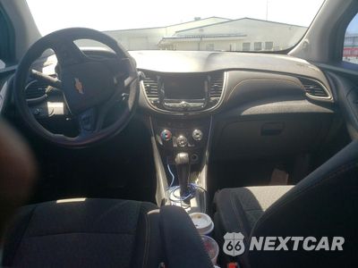 Zdjęcie 8 z 13 samochodu: 2020 CHEVROLET TRAX LS VIN:3GNCJKSB0LL204347 - miniatura