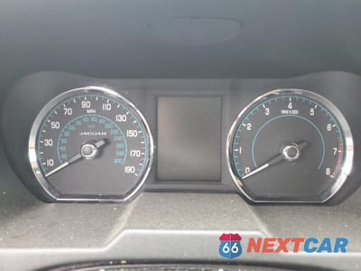 Zdjęcie 9 z 12 samochodu: 2014 JAGUAR XF VIN:SAJWJ0EF4E8U19659 - miniatura