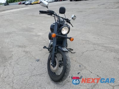 Drugie zdjęcie samochodu z przodu: 2015 HONDA VT750 C2B VIN:JH2RC5373FK501313 - miniatura