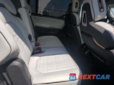 Zdjęcie 10 z 14 samochodu: 2025 RIVIAN R1S PREMIUM VIN:7PDSGCBP8SN064110 - miniatura