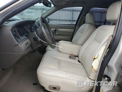 Zdjęcie 7 z 14 samochodu: 2008 MERCURY GRAND MARQUIS LS VIN:2MEHM75V68X604555 - miniatura