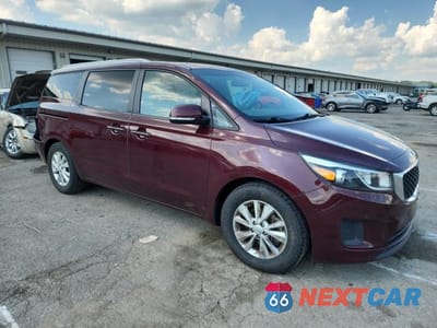 Czwarte zdjęcie samochodu z boku: 2017 KIA SEDONA LX VIN:KNDMB5C15H6239145 - miniatura