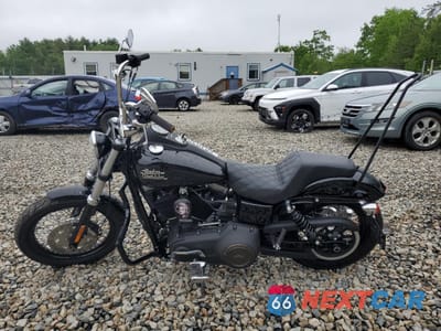 Trzecie zdjęcie samochodu z tyłu: 2016 HARLEY-DAVIDSON FXDB DYNA STREET BOB VIN:1HD1GXM16GC312391 - miniatura