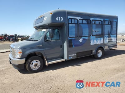 2022 FORD ECONOLINE E450 SUPER DUTY CUTAWAY VAN 1FDFE4FN0NDC37752 - główne zdjęcie licytacji z USA - miniatura