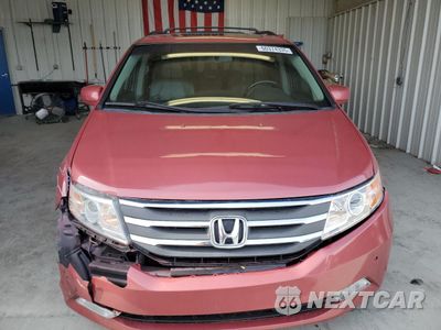 Piąte zdjęcie samochodu w środku: 2013 HONDA ODYSSEY TOURING VIN:5FNRL5H94DB073684 - miniatura