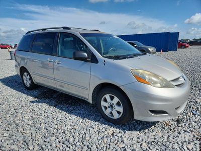 Czwarte zdjęcie samochodu z boku: 2007 TOYOTA SIENNA CE VIN:5TDZK23CX7S010027 - miniatura