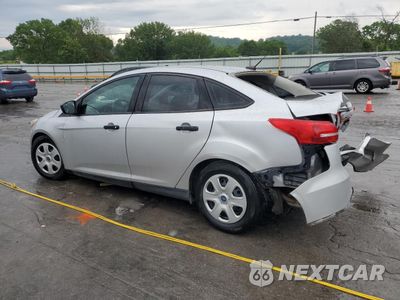 Drugie zdjęcie samochodu z przodu: 2016 FORD FOCUS S VIN:1FADP3E24GL367622 - miniatura