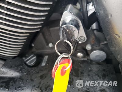 Zdjęcie 8 z 10 samochodu: 2020 SUZUKI VZR1800 VIN:JS1VY53A7L7100442 - miniatura