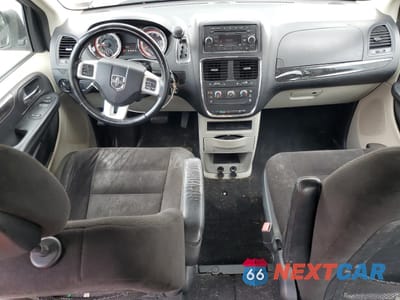Zdjęcie 8 z 15 samochodu: 2014 DODGE GRAND CARAVAN SE VIN:2C4RDGBGXER187839 - miniatura