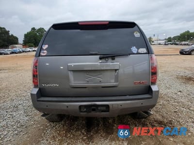 Zdjęcie 6 z 13 samochodu: 2008 GMC YUKON VIN:1GKFC13C28R103719 - miniatura