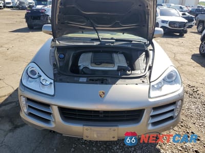 Zdjęcie 11 z 12 samochodu: 2008 PORSCHE CAYENNE VIN:WP1AA29P28LA20109 - miniatura