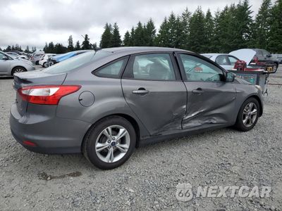 Trzecie zdjęcie samochodu z tyłu: 2014 FORD FOCUS SE VIN:1FADP3F25EL237957 - miniatura