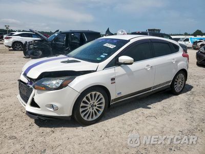 2012 FORD FOCUS TITANIUM 1FAHP3N22CL365847 - główne zdjęcie licytacji z USA - miniatura