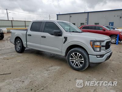 Czwarte zdjęcie samochodu z boku: 2023 FORD F150 SUPERCREW VIN:1FTEW1CP8PKD11810 - miniatura