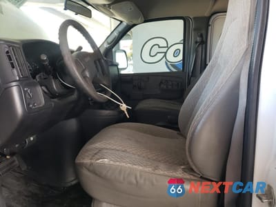 Zdjęcie 7 z 13 samochodu: 2006 GMC SAVANA G1500 VIN:1GTFG15X661240562 - miniatura