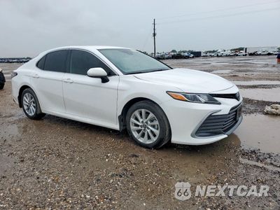 Czwarte zdjęcie samochodu z boku: 2024 TOYOTA CAMRY LE VIN:4T1C11AKXRU918047 - miniatura