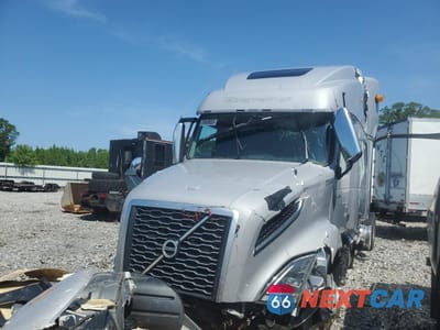 Drugie zdjęcie samochodu z przodu: 2024 VOLVO VNL SEMI TRUCK VIN:4V4NC9EH6RN642047 - miniatura