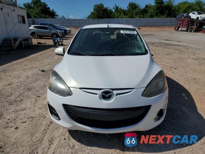 Piąte zdjęcie samochodu w środku: 2012 MAZDA MAZDA2 VIN:JM1DE1KY3C0150264 - miniatura