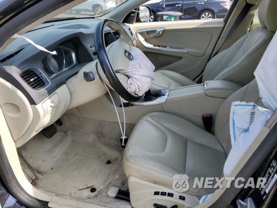 Zdjęcie 7 z 14 samochodu: 2016 VOLVO V60 T5 PLATINUM VIN:YV140MEM3G1293492 - miniatura
