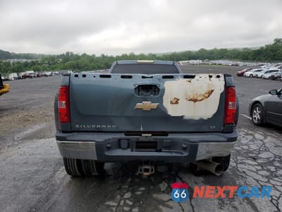 Zdjęcie 6 z 15 samochodu: 2008 CHEVROLET SILVERADO K3500 VIN:1GCJK33688F180868 - miniatura