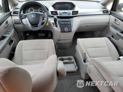 Zdjęcie 8 z 13 samochodu: 2013 HONDA ODYSSEY LX VIN:5FNRL5H29DB011653 - miniatura