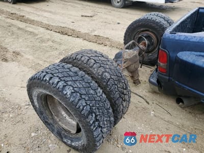 Zdjęcie 12 z 13 samochodu: 2000 DODGE RAM 3500 VIN:3B7MF3664YM222806 - miniatura