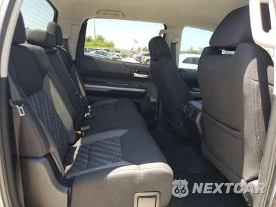 Zdjęcie 10 z 15 samochodu: 2018 TOYOTA TUNDRA CREWMAX SR5 VIN:5TFDW5F15JX775884 - miniatura