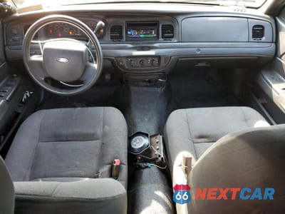 Zdjęcie 8 z 14 samochodu: 2010 FORD CROWN VICTORIA POLICE INTERCEPTOR VIN:2FABP7BV1AX139245 - miniatura