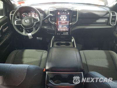 Zdjęcie 8 z 15 samochodu: 2021 RAM 2500 BIG HORN VIN:3C6UR5DL4MG611635 - miniatura