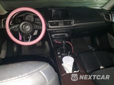 Zdjęcie 8 z 12 samochodu: 2018 MAZDA 3 TOURING VIN:3MZBN1V3XJM216470 - miniatura