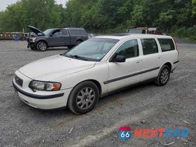 2002 VOLVO V70 YV1SW61R221262603 - główne zdjęcie licytacji z USA - miniatura